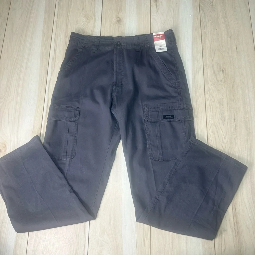 NWT Wrangler Authentics Men's Relaxed Stretch Classic Cargo Pants 32 X32 Gray‎